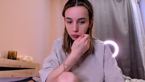 Snapshot of nelly_yy chatting on February 2, 2025, 12:57 pm nelly_yy online show from February 2, 2025, 12:57 pm