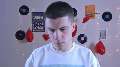 neo_raze_ online show from February 16, 2026, 7:32 pm