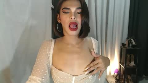 neomi online show from January 12, 2026, 4:01 pm