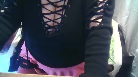 Snapshot of neslihan35 chatting on February 2, 2025, 10:28 pm neslihan online show from February 2, 2025, 10:28 pm