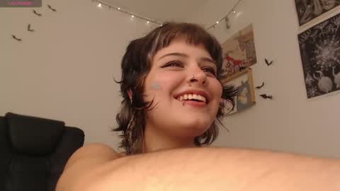 Snapshot of neurotic_witch chatting on November 28, 2025, 5:54 am Mar online show from November 28, 2025, 5:54 am