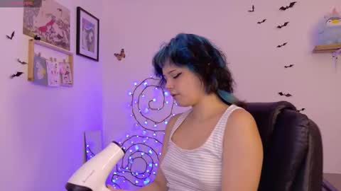 Snapshot of neurotic_witch chatting on January 14, 2026, 9:59 am Mar online show from January 14, 2026, 9:59 am