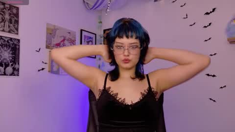 Snapshot of neurotic_witch chatting on February 4, 2026, 7:03 am Mar online show from February 4, 2026, 7:03 am