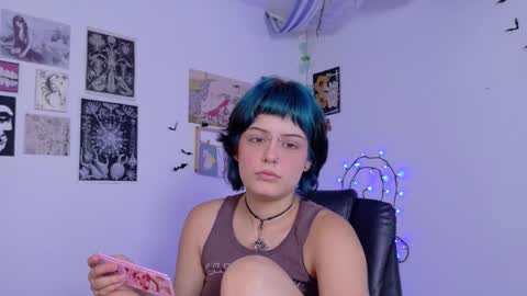 Snapshot of neurotic_witch chatting on February 14, 2026, 12:46 pm Mar online show from February 14, 2026, 12:46 pm