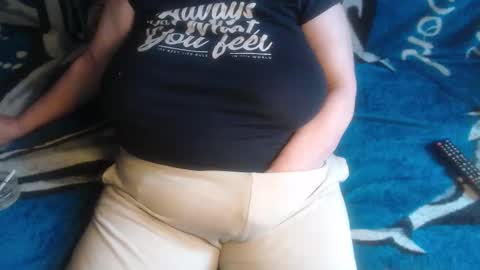 Snapshot of new_milf chatting on February 8, 2026, 12:19 pm Lilly online show from February 8, 2026, 12:19 pm