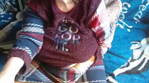 Snapshot of new_milf chatting on February 14, 2026, 8:11 am Lilly online show from February 14, 2026, 8:11 am