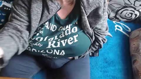 Snapshot of new_milf chatting on February 26, 2026, 8:46 am Lilly online show from February 26, 2026, 8:46 am