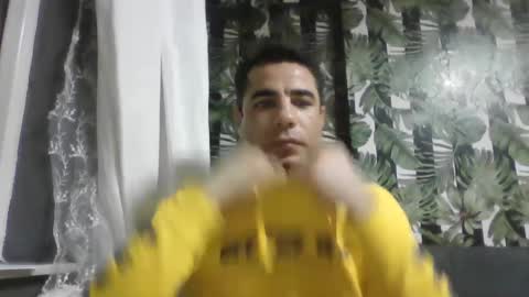 Snapshot of newworld0 chatting on February 2, 2025, 6:31 pm newworld0 online show from February 2, 2025, 6:31 pm