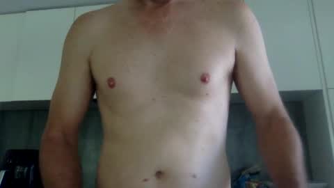 Snapshot of newysub75 chatting on December 16, 2024, 11:07 pm newysub75 online show from December 16, 2024, 11:07 pm