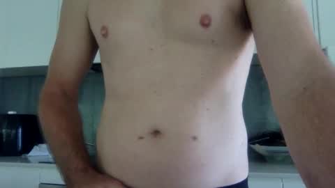 Snapshot of newysub75 chatting on February 17, 2025, 12:43 am newysub75 online show from February 17, 2025, 12:43 am