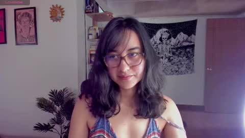 Nia online show from February 9, 2025, 8:02 pm