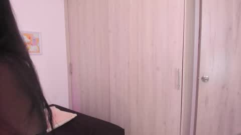  Nia  online show from January 14, 2026, 4:23 pm