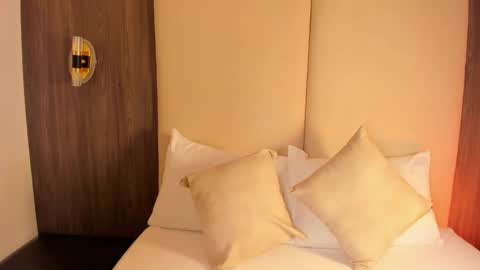 Snapshot of nicky_peyton chatting on February 25, 2026, 2:54 am Nicky online show from February 25, 2026, 2:54 am