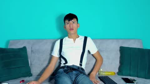 nicolastorres__ online show from October 24, 2025, 7:16 am