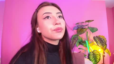 Snapshot of nicolette_ks chatting on December 14, 2024, 1:49 pm Nicol online show from December 14, 2024, 1:49 pm