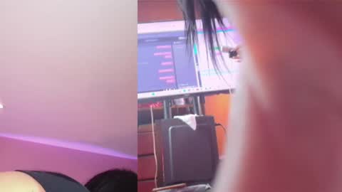 Snapshot of nicolette_ks chatting on January 4, 2025, 4:11 pm Nicol online show from January 4, 2025, 4:11 pm