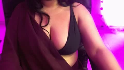 Snapshot of nightqueen107446 chatting on February 28, 2026, 5:30 am nightqueen107446 online show from February 28, 2026, 5:30 am