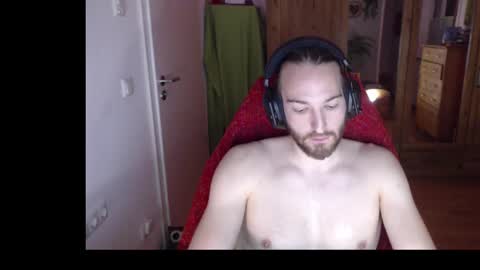 Snapshot of nineeuro chatting on February 19, 2025, 8:10 pm Pit online show from February 19, 2025, 8:10 pm