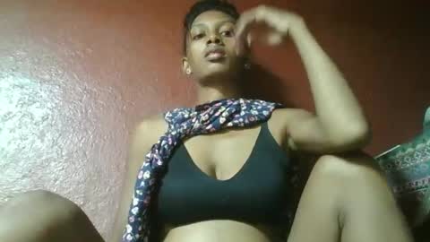 Snapshot of ninie246746 chatting on February 10, 2025, 9:04 am ninie246746 online show from February 10, 2025, 9:04 am