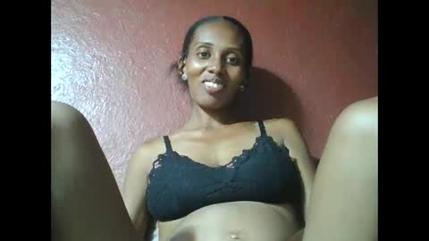 Snapshot of ninie246746 chatting on February 13, 2025, 10:44 am ninie246746 online show from February 13, 2025, 10:44 am