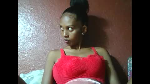 Snapshot of ninie246746 chatting on February 22, 2025, 5:34 am ninie246746 online show from February 22, 2025, 5:34 am