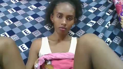 Snapshot of ninie246746 chatting on February 26, 2026, 8:08 pm ninie246746 online show from February 26, 2026, 8:08 pm