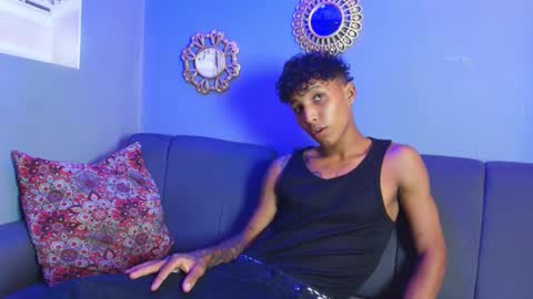 Snapshot of noah_smith77 chatting on March 1, 2026, 11:18 pm NOAH SMITH online show from March 1, 2026, 11:18 pm