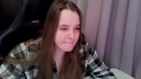 Snapshot of noir_ember_ chatting on February 19, 2026, 6:26 pm noir_ember_ online show from February 19, 2026, 6:26 pm