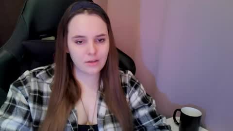 Snapshot of noir_ember_ chatting on February 20, 2026, 1:44 pm noir_ember_ online show from February 20, 2026, 1:44 pm