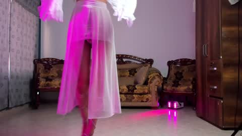 Snapshot of nonbinaryangel_ chatting on February 3, 2025, 10:00 pm Sammy online show from February 3, 2025, 10:00 pm