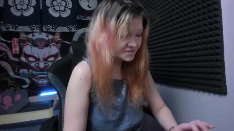 Nora online show from September 23, 2025, 10:51 am