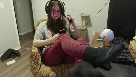 Snapshot of nyctophilic chatting on November 24, 2025, 4:45 am Nyctophilic online show from November 24, 2025, 4:45 am