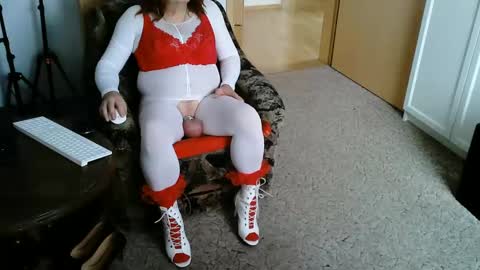 Snapshot of nyloniasau chatting on January 27, 2025, 9:23 am Strumpfhose online show from January 27, 2025, 9:23 am