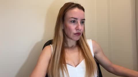 Snapshot of nyxelia_ chatting on February 10, 2026, 8:29 am Anastasia online show from February 10, 2026, 8:29 am