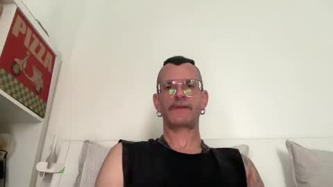 Snapshot of o_johnny_deep_o chatting on March 1, 2026, 10:06 am Jonathan Deep online show from March 1, 2026, 10:06 am