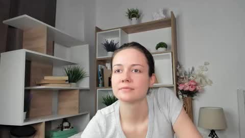 Snapshot of obsidiva chatting on February 9, 2026, 8:24 pm Elis online show from February 9, 2026, 8:24 pm