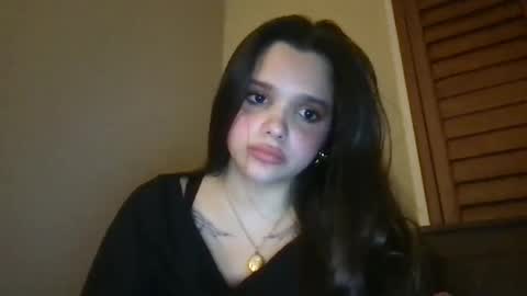 Snapshot of officialbambibreeze chatting on February 9, 2025, 2:49 am Bambi online show from February 9, 2025, 2:49 am