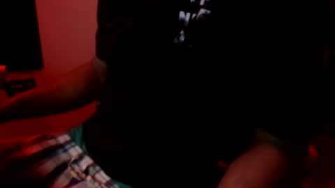 Snapshot of officialmoneyxxx chatting on February 18, 2026, 1:07 pm Money online show from February 18, 2026, 1:07 pm