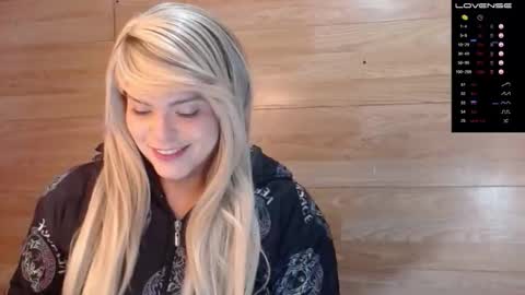 Snapshot of oh_xxxlt4 chatting on December 15, 2025, 1:43 am Oh xxxLt4 online show from December 15, 2025, 1:43 am