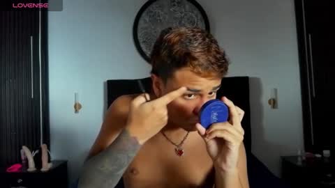 Snapshot of oliver_fuck chatting on February 1, 2026, 9:02 pm HansOliver online show from February 1, 2026, 9:02 pm