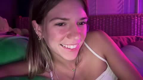 Olivia online show from January 28, 2025, 7:32 am