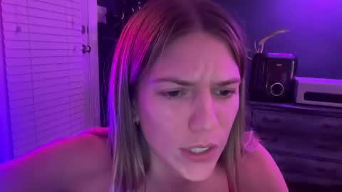 Olivia online show from March 10, 2025, 3:56 am