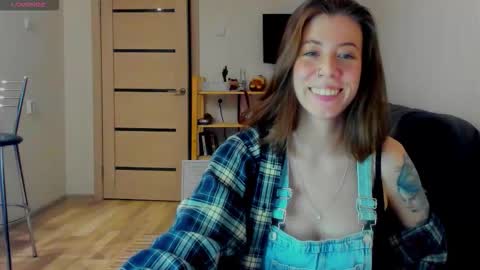 Snapshot of oops_britney chatting on March 3, 2026, 1:50 pm Britney online show from March 3, 2026, 1:50 pm