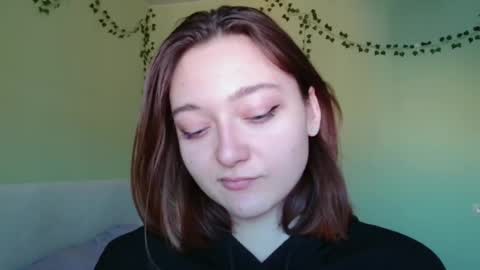 Snapshot of orange___melani chatting on February 4, 2026, 11:38 am Melani online show from February 4, 2026, 11:38 am