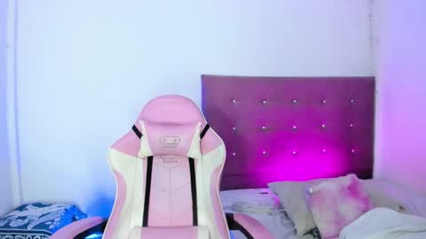 Maria   online show from February 11, 2026, 1:43 am