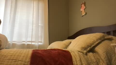 Snapshot of ozzie322516 chatting on February 27, 2026, 10:10 pm ozzie322516 online show from February 27, 2026, 10:10 pm