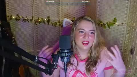 Snapshot of paigestation chatting on February 13, 2026, 11:12 pm PaigeStation online show from February 13, 2026, 11:12 pm