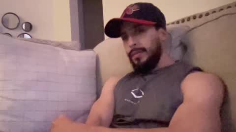 papicubano_guapo23cm online show from February 17, 2026, 7:16 am