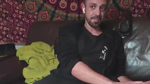 ask me online show from December 22, 2025, 2:03 pm