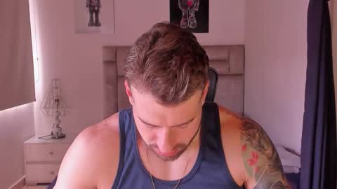 PAUL ROGER online show from December 14, 2025, 6:56 pm